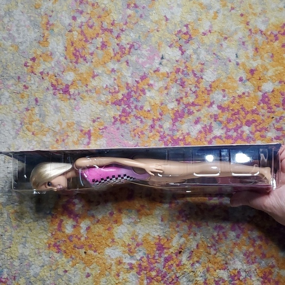 NWT Barbie Beach Doll - Picture 4 of 4